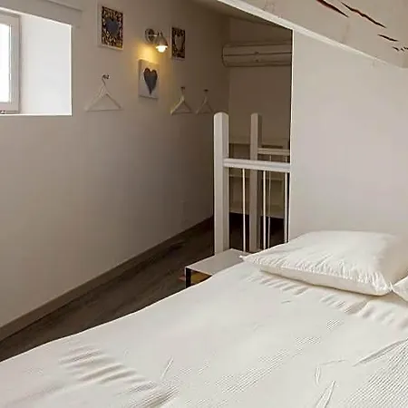 Guest house La Maison Vieille Maison D'Hotes & Gites Carcassonne