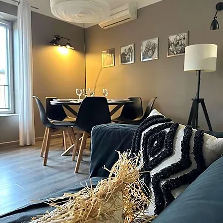 Guest house La Maison Vieille Maison D'Hotes & Gites 3*