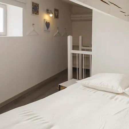 La Maison Vieille Maison D'Hotes & Gites Guest house Carcassonne